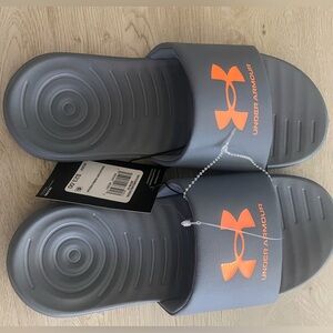 Youth Under Armour Slides, new with tag, size 5Y
